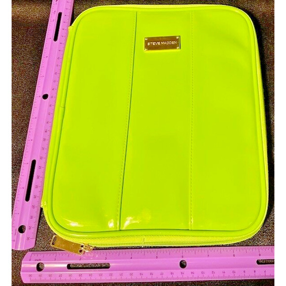 STEVE MADDEN tablet / iPad Zip Case Neon Green PVC 10.5" x 8.5" NEW - Picture 5 of 11